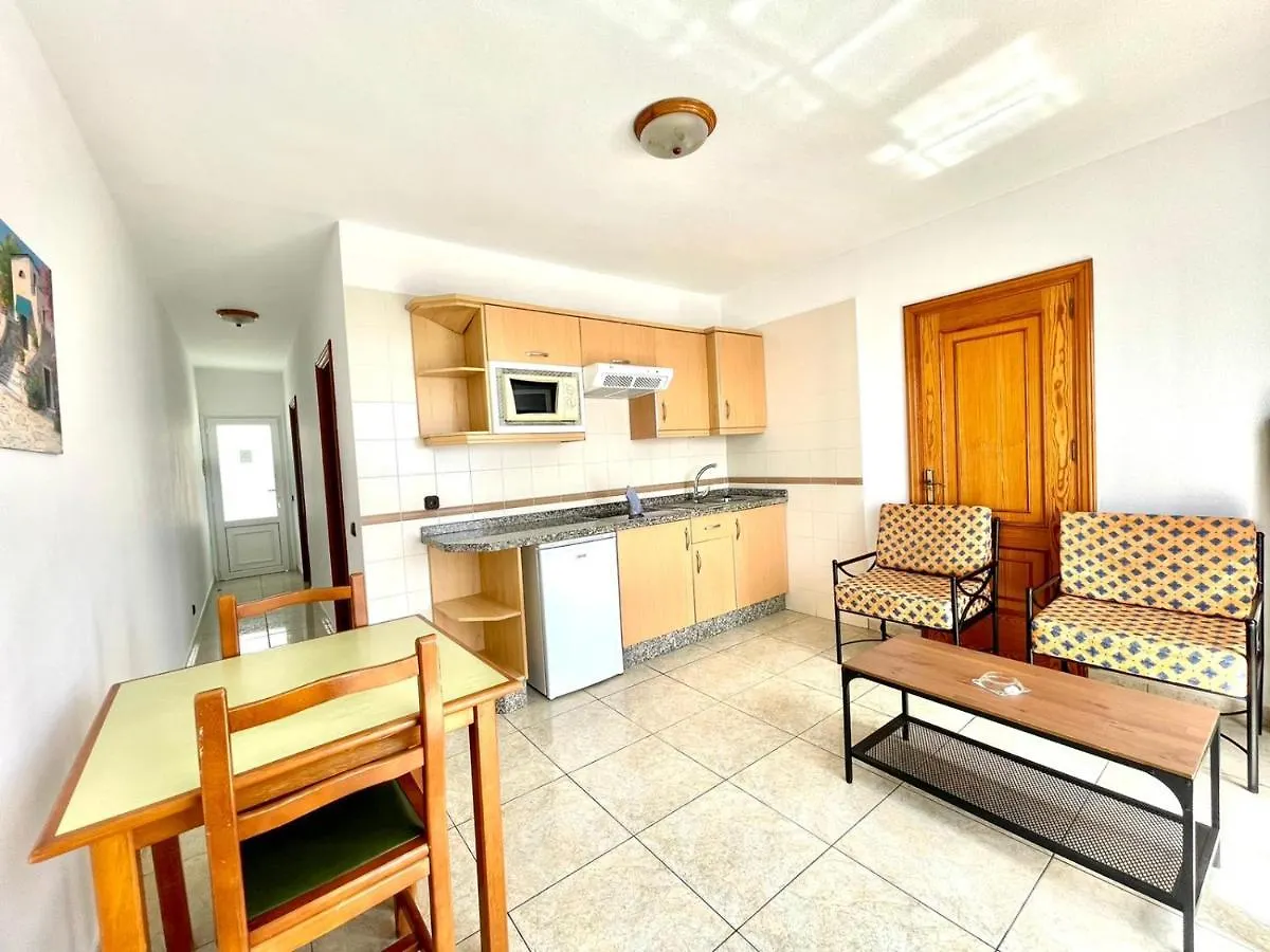 Apartamento con vista al mar, en primera linea, El Hierro Apartamento Tamaduste