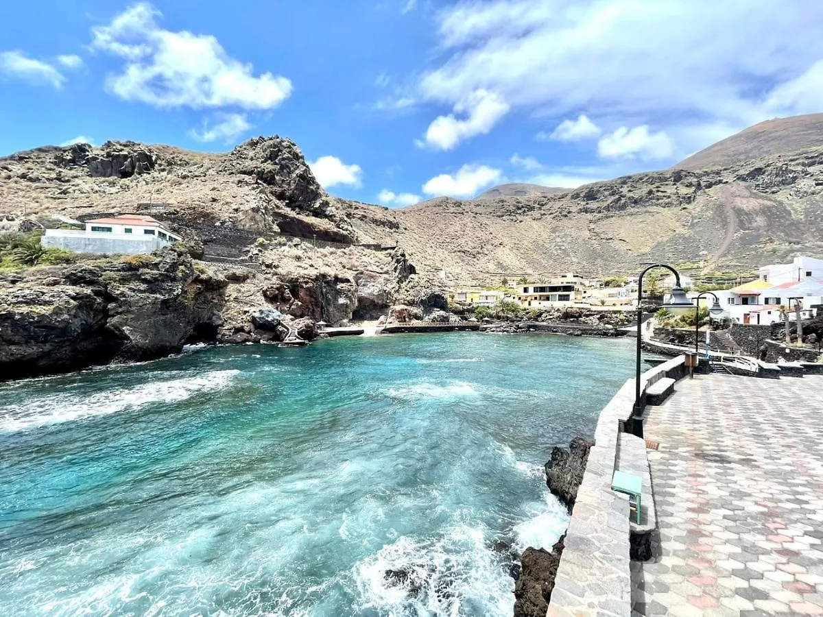 Apartamento con vista al mar, en primera linea, El Hierro Apartamento Tamaduste España