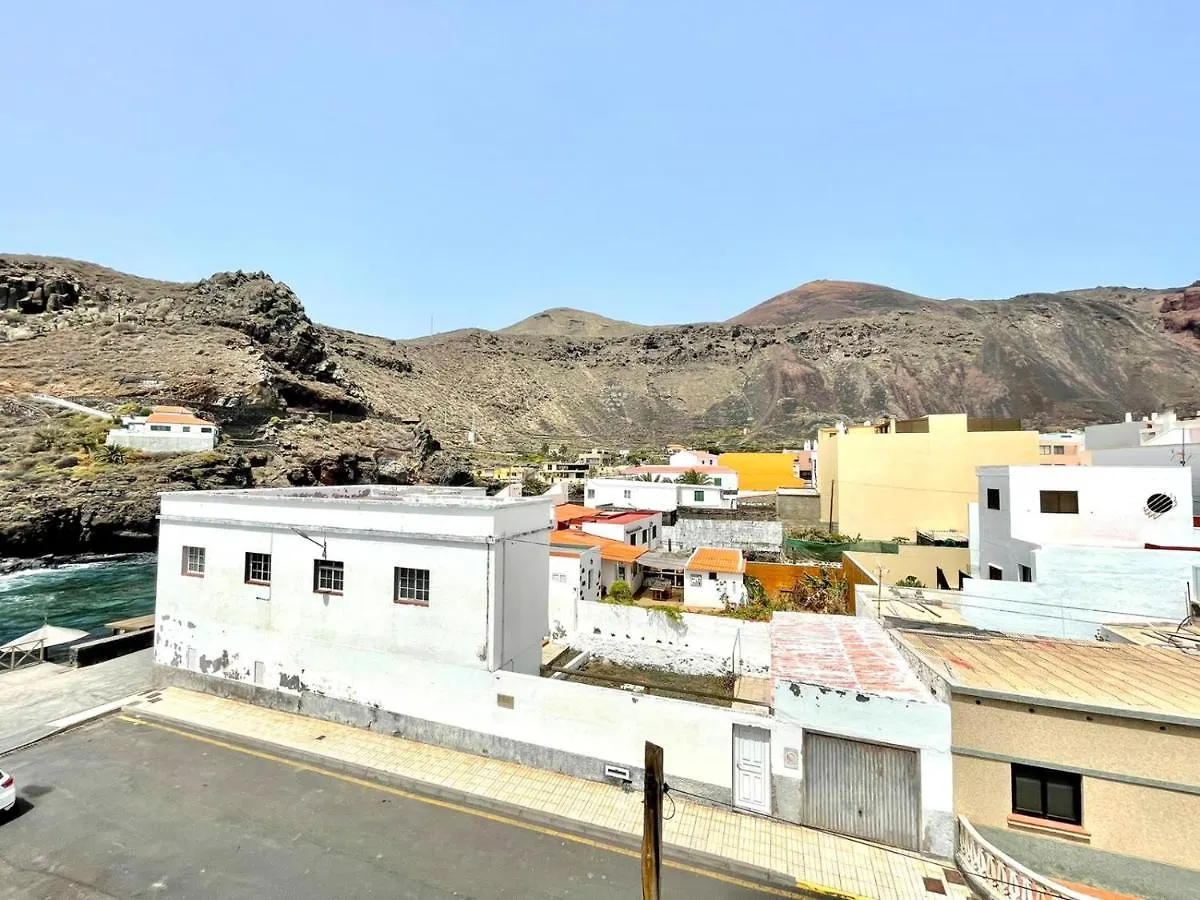 Apartamento con vista al mar, en primera linea, El Hierro Apartamento Tamaduste