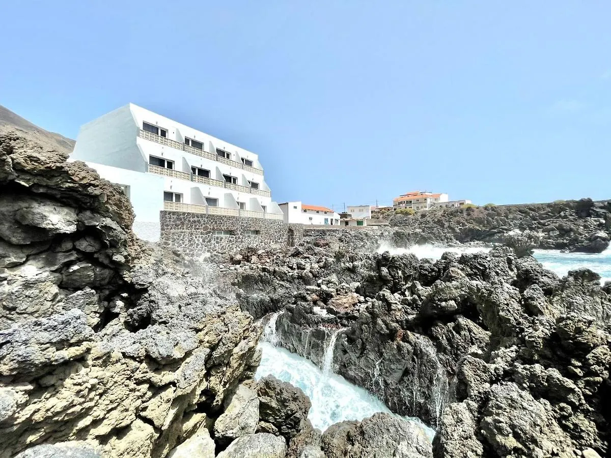 Apartamento con vista al mar, en primera linea, El Hierro Apartamento Tamaduste España